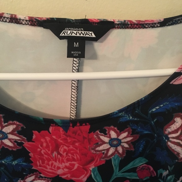 Project Runway floral bodycon dress - Picture 5 of 5